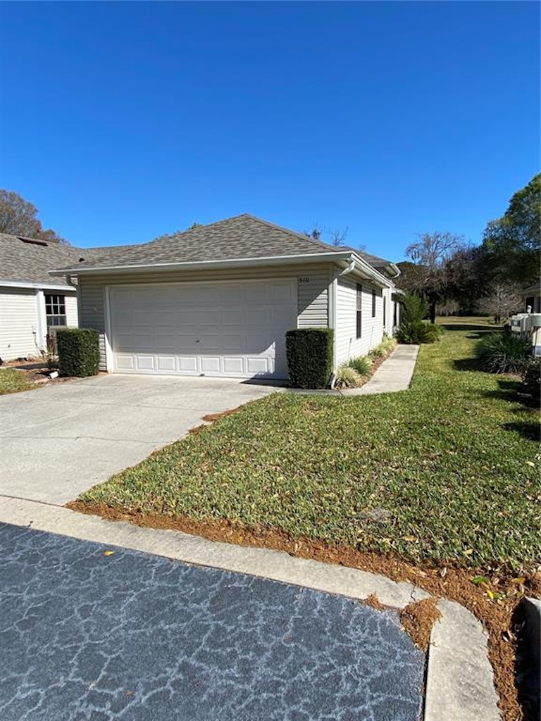 Photo 17 of 17 - 510 Baytree Blvd, Tavares, FL 32778