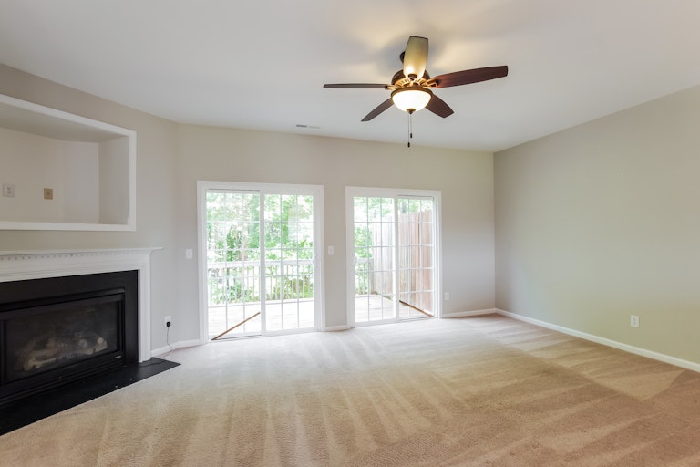 Photo 9 of 26 - 117 Gallent Hedge Trl, Apex, NC 27539