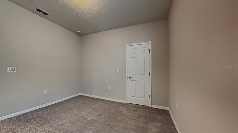 Photo 14 of 22 - 2552 Folio Way, Kissimmee, FL 34741
