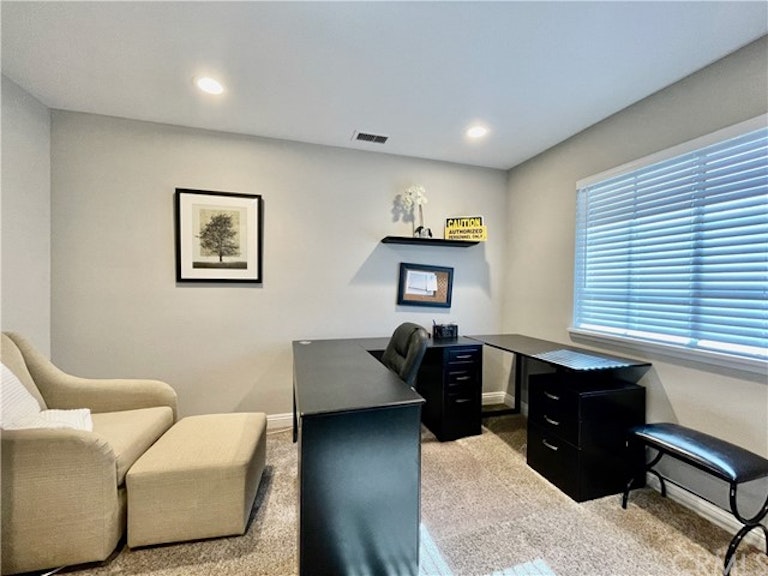 Photo 23 of 39 - 29132 Wayfarer Ct, Lake Elsinore, CA 92530
