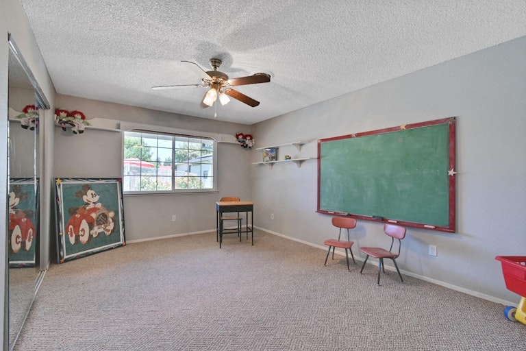 Photo 23 of 70 - 459 Wilder Ave, Yuba City, CA 95993