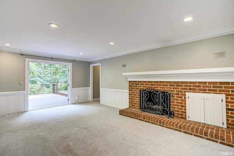 Photo 11 of 34 - 8608 Windjammer Dr, Raleigh, NC 27615