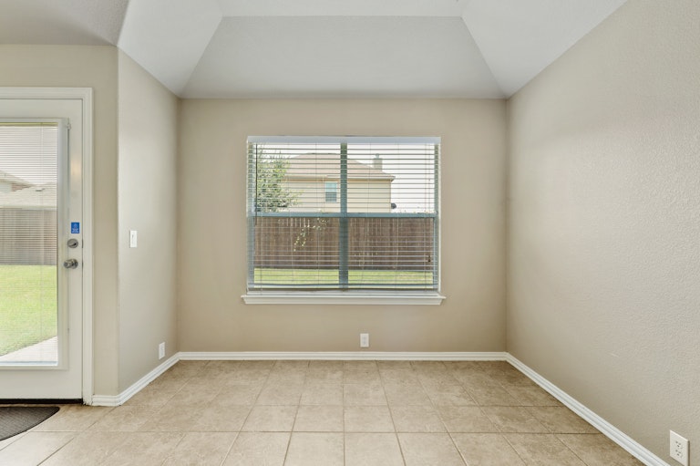 Photo 8 of 27 - 1804 Canvasback, Aubrey, TX 76227