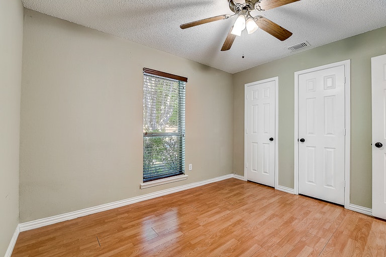 Photo 23 of 29 - 669 Thompson Dr, Coppell, TX 75019