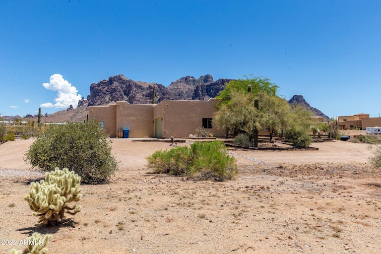 Photo 30 of 48 - 4965 E Reavis St, Apache Junction, AZ 85119