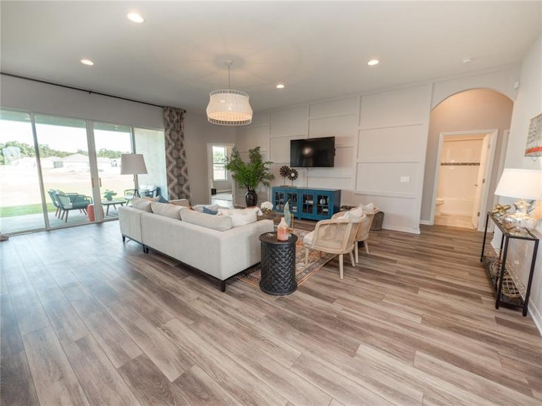 Photo 5 of 10 - 1936 Deep Creek Dr, Lakeland, FL 33810