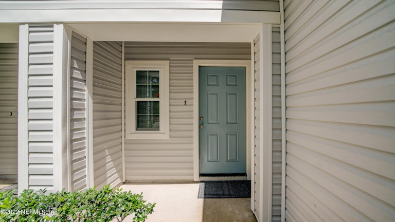 Photo 3 of 26 - 12329 Mangrove Forest Ct, Jacksonville, FL 32218