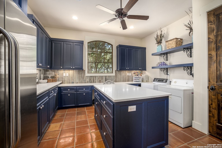 Photo 24 of 42 - 4544 Natures Way, New Braunfels, TX 78132