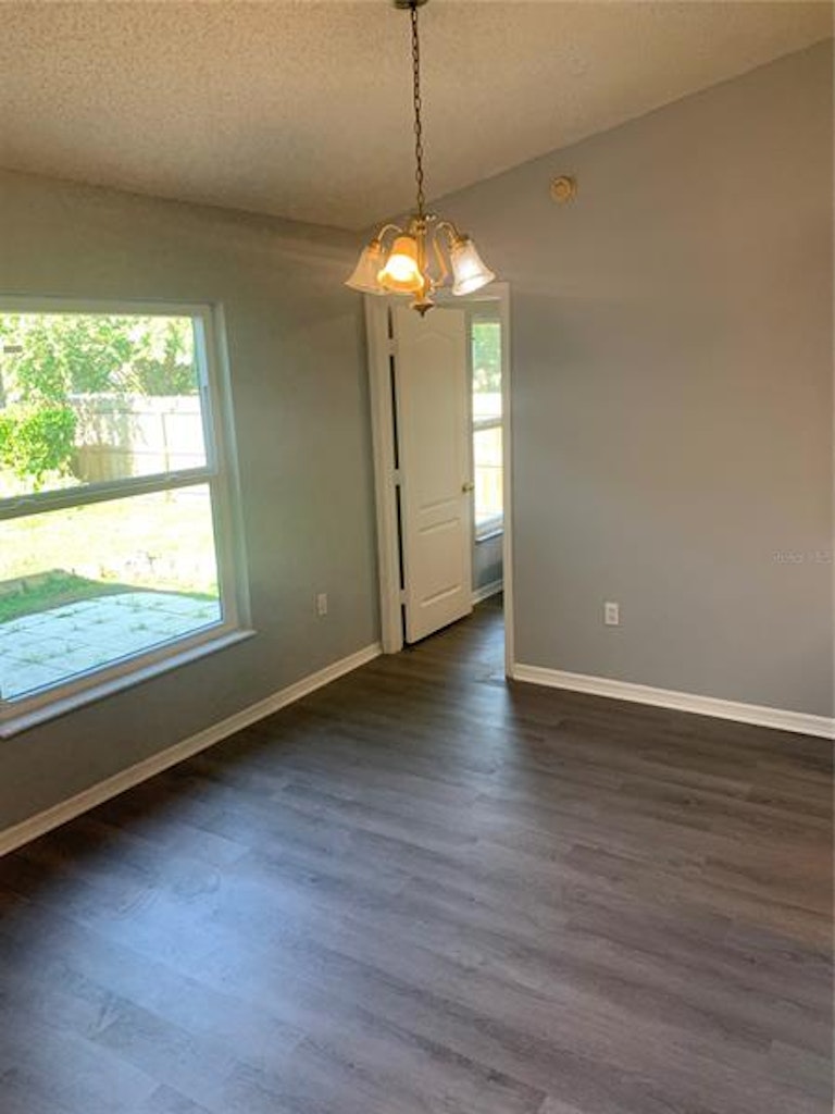 Photo 9 of 44 - 655 Lakemont Dr, Brandon, FL 33510