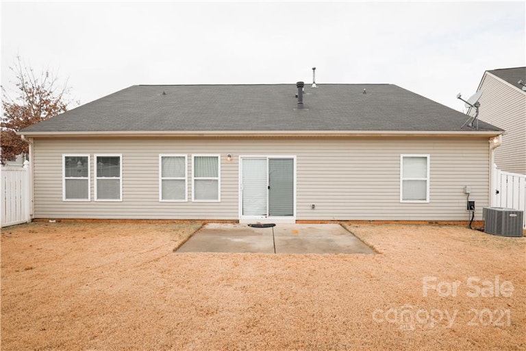Photo 5 of 17 - 3041 S Devon St, Charlotte, NC 28213