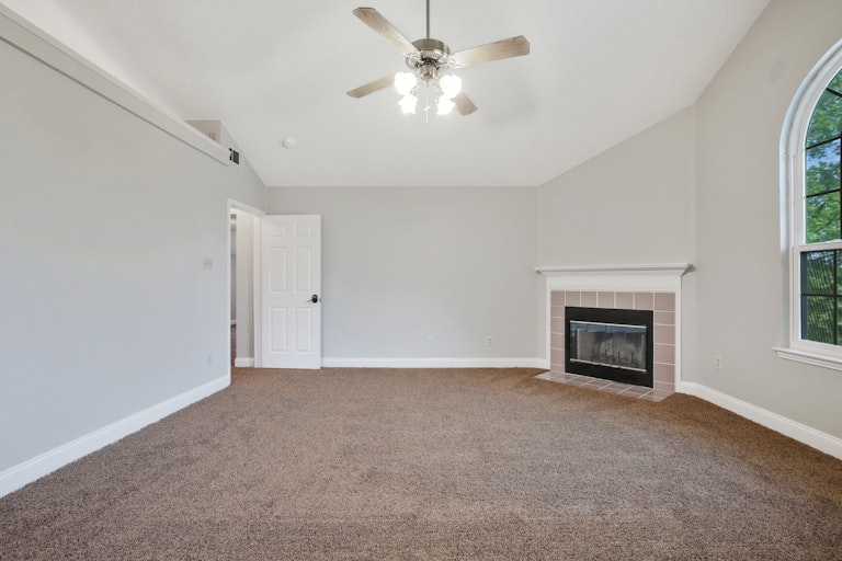 Photo 25 of 25 - 10605 Cobblestone Dr, Benbrook, TX 76126