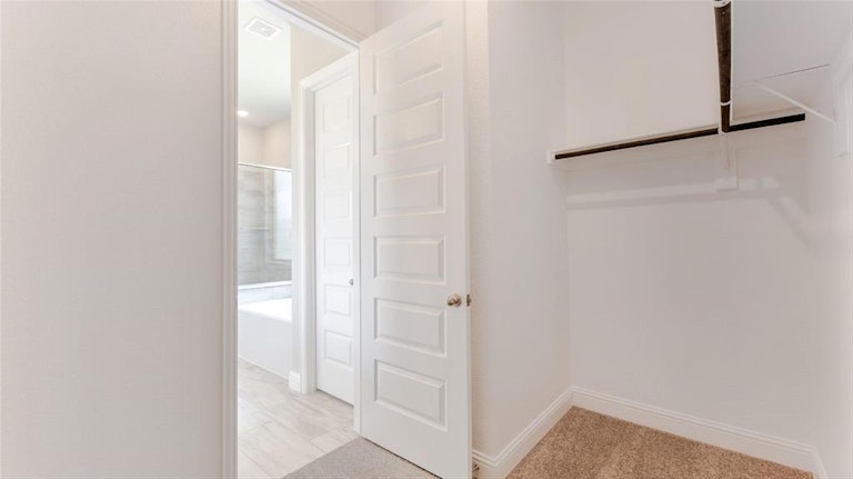Photo 17 of 28 - 2260 High Plain Ln, Waxahachie, TX 75167