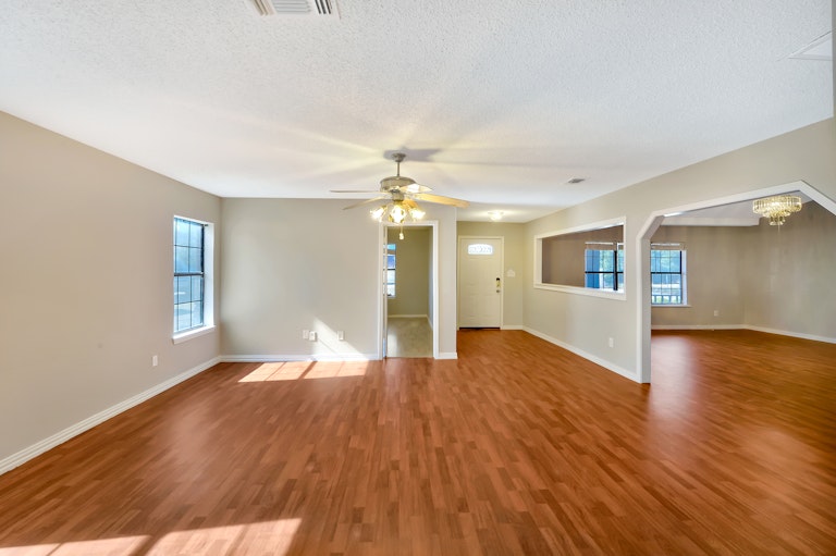 Photo 9 of 26 - 6724 Marvin Brown St, Fort Worth, TX 76179