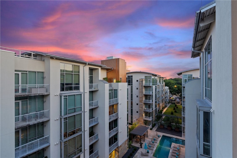 Photo 17 of 40 - 1600 Barton Springs Rd #3601, Austin, TX 78704