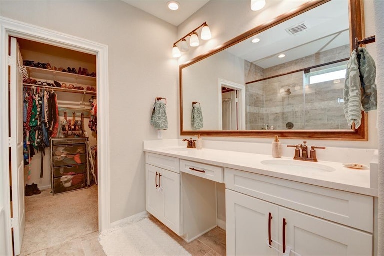 Photo 25 of 33 - 10009 Granary Dr, Houston, TX 77080