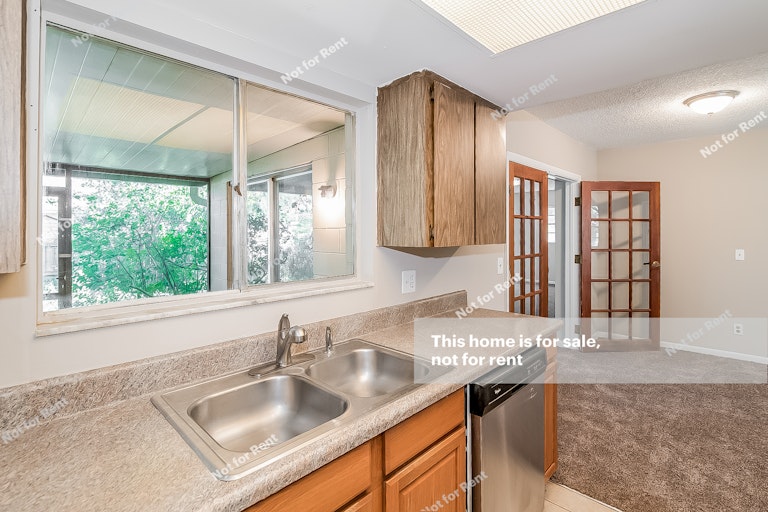 Photo 15 of 25 - 8415 Frost St N, Jacksonville, FL 32221