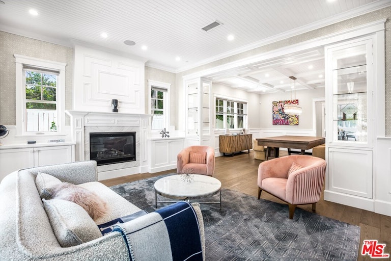 Photo 12 of 52 - 17524 Jayden Ln, Encino, CA 91316