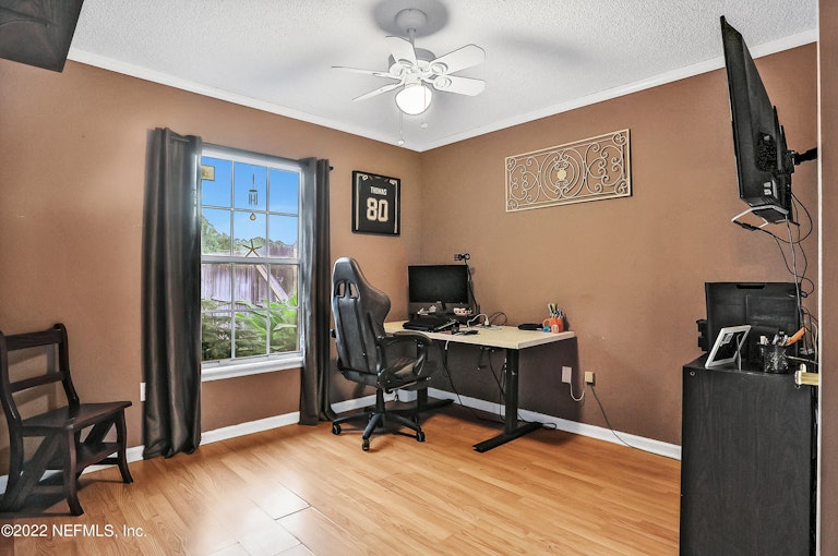 Photo 28 of 36 - 1444 Starboard Ct, Fleming Island, FL 32003