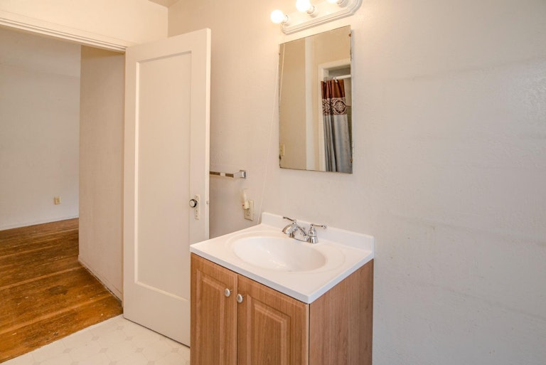 Photo 27 of 56 - 134 1st St, Woodland, CA 95695