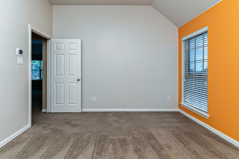 Photo 29 of 37 - 4712 Eddleman Dr, Fort Worth, TX 76244