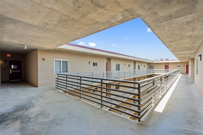 Photo 26 of 32 - 711 W 26th St #701, Austin, TX 78705