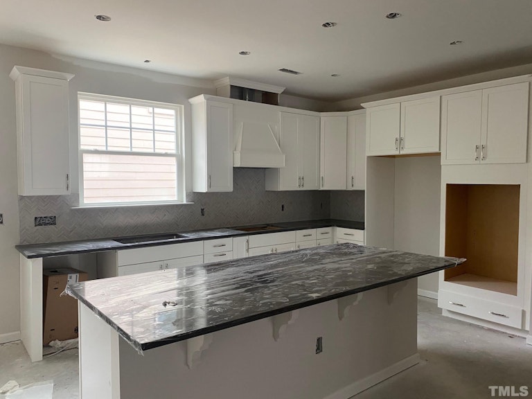 Photo 5 of 9 - 1624 Wilde Bnd, Apex, NC 27523