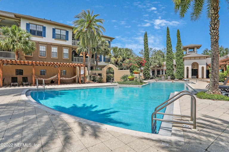 Photo 15 of 31 - 12700 Bartram Park Blvd #328, Jacksonville, FL 32258