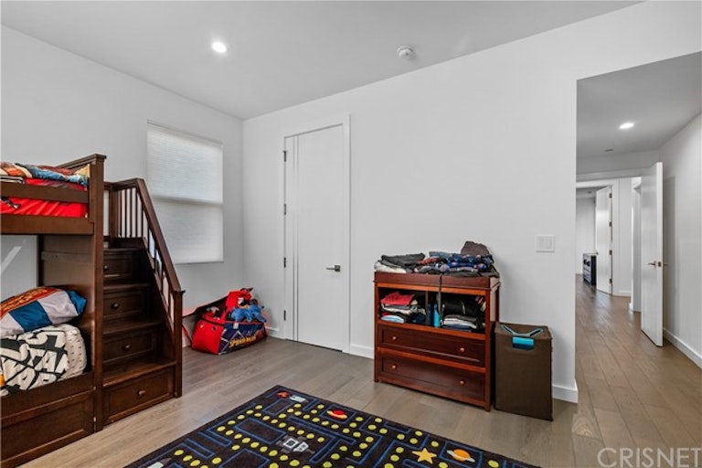 Photo 35 of 58 - 5008 Strohm Ave, North Hollywood, CA 91601