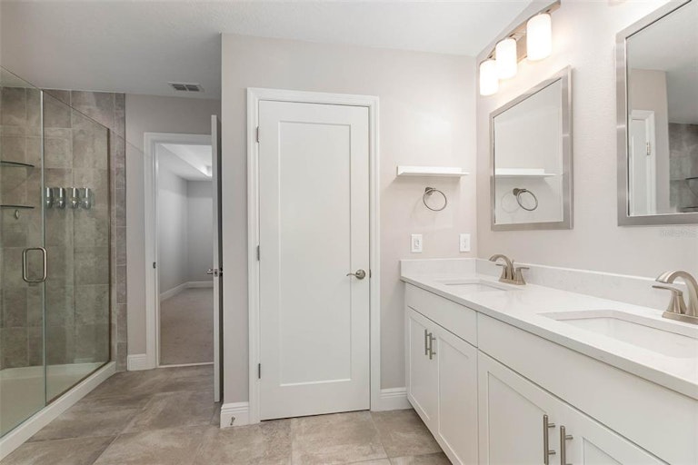Photo 16 of 17 - 9091 Legado Dr, Windermere, FL 34786