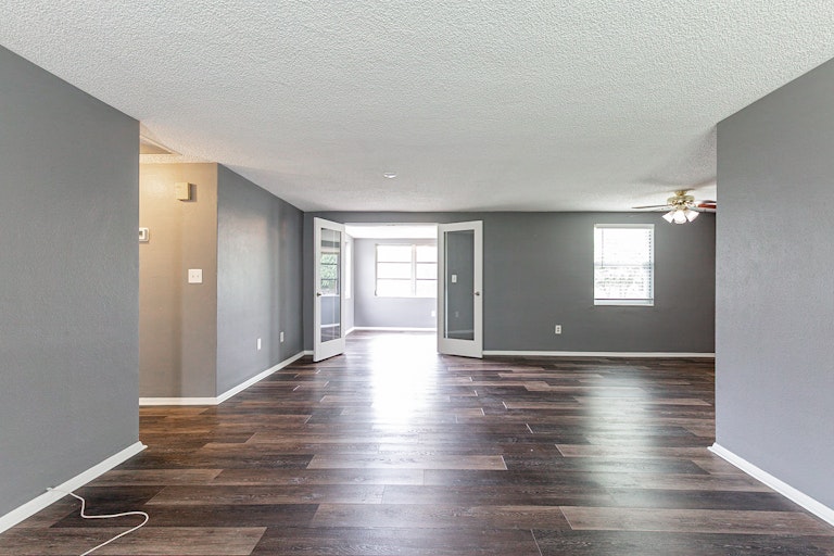 Photo 9 of 20 - 6207 7th Ave, New Port Richey, FL 34653