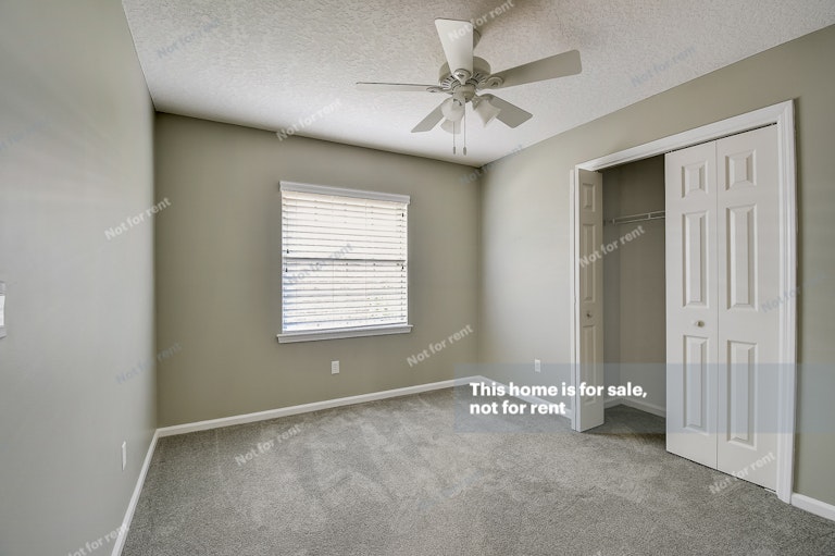 Photo 29 of 36 - 8560 Walden Glen Dr, Jacksonville, FL 32256