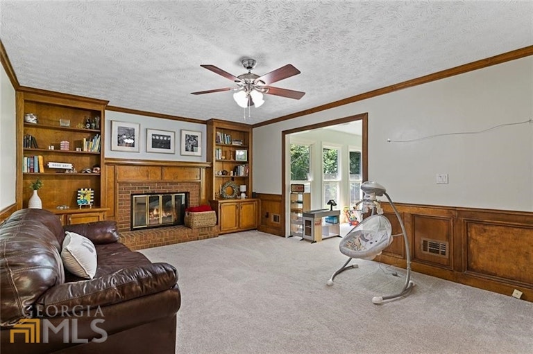 Photo 20 of 42 - 4658 Robie Rd SW, Lilburn, GA 30047