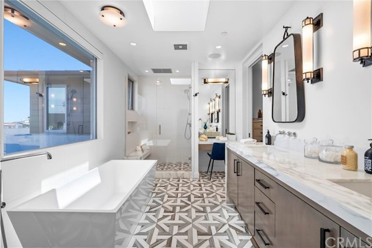 Photo 39 of 56 - 763 11th St, Manhattan Beach, CA 90266