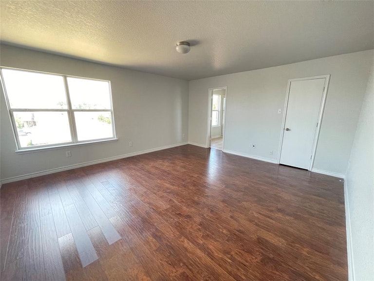 Photo 18 of 28 - 5208 Placid Dr, Haltom City, TX 76117