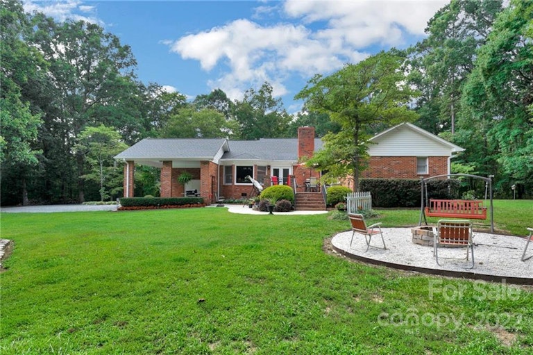 Photo 34 of 39 - 333 Clontz Rd, Indian Trail, NC 28079