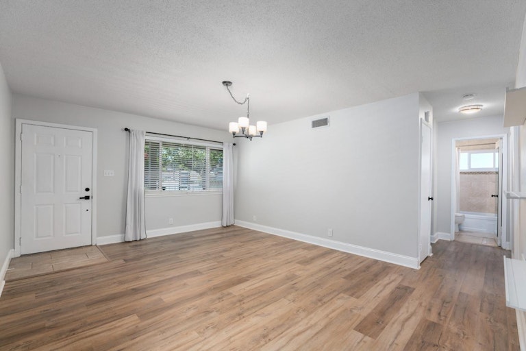 Photo 24 of 52 - 2341 Rogue River Dr, Sacramento, CA 95826