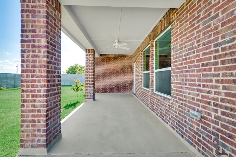 Photo 6 of 26 - 1801 Kaiser Cv, Argyle, TX 76226