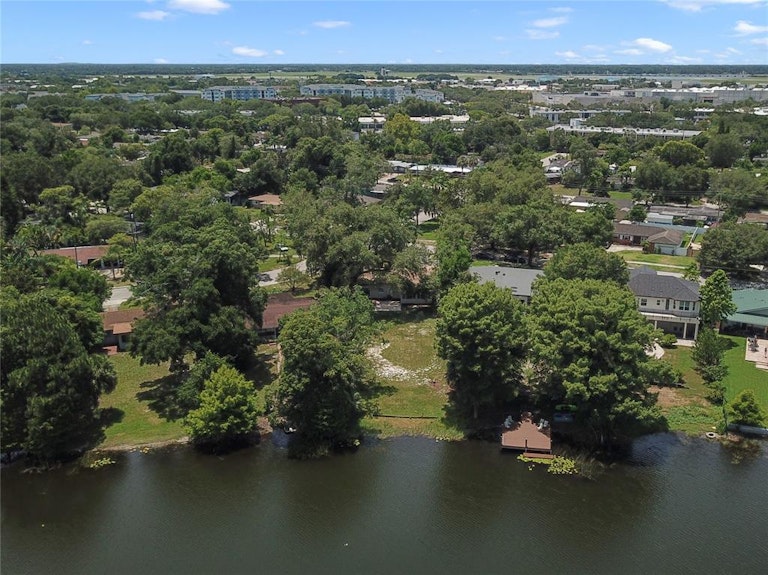 Photo 5 of 34 - 1200 Tanager Dr, Orlando, FL 32803