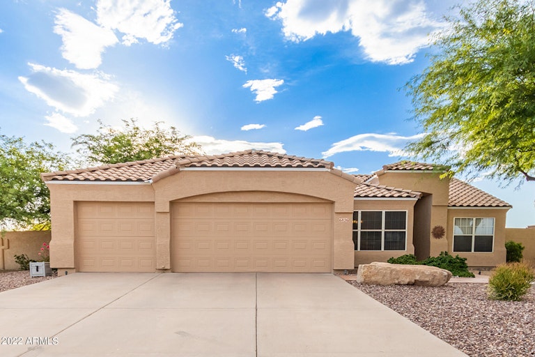 Photo 1 of 27 - 6826 S Hohokam Way, Gold Canyon, AZ 85118