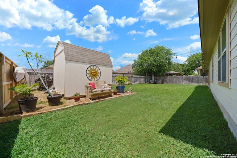 Photo 36 of 36 - 15807 Fox Ln, Selma, TX 78154