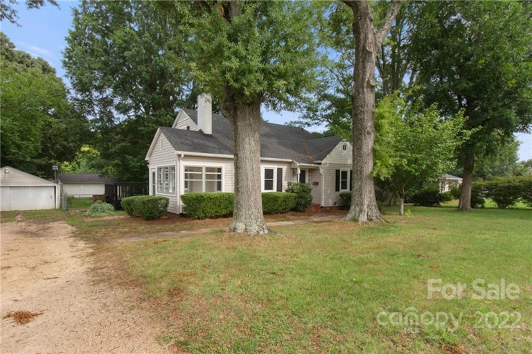 Photo 1 of 26 - 416 Ruth Ave, Kannapolis, NC 28083