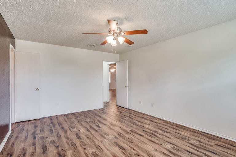 Photo 15 of 26 - 2904 Montague Trl, Wylie, TX 75098