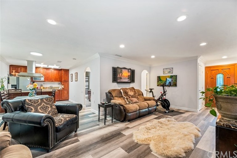 Photo 3 of 23 - 3122 Via Serena N Unit D, Laguna Woods, CA 92637