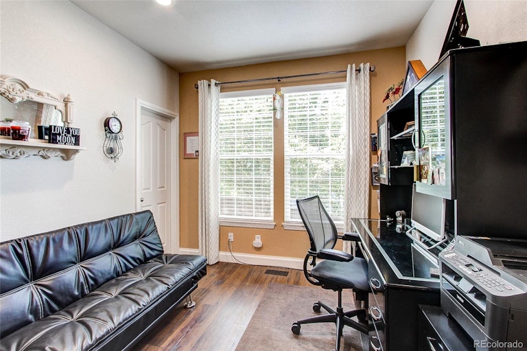 Photo 16 of 39 - 3443 Wingtip Way, Castle Rock, CO 80108