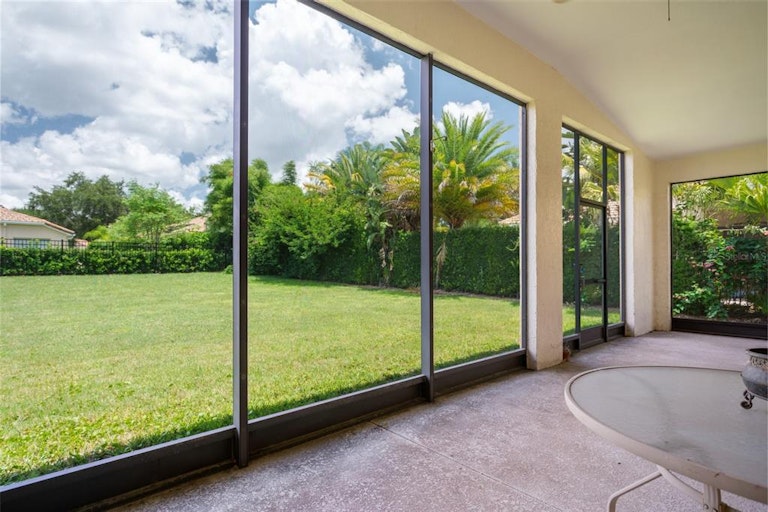Photo 27 of 38 - 11015 Belmere Isles Ct, Windermere, FL 34786