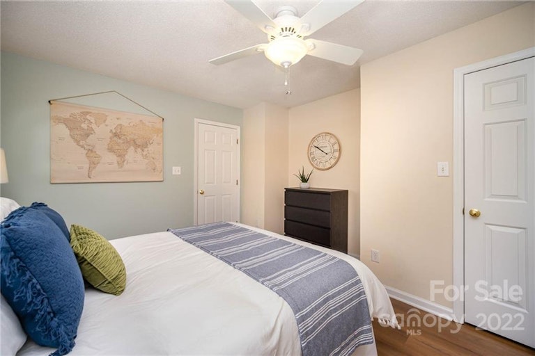 Photo 25 of 36 - 6013 Aynrand Ct, Charlotte, NC 28269