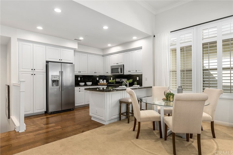 Photo 3 of 21 - 154 Coralwood, Irvine, CA 92618