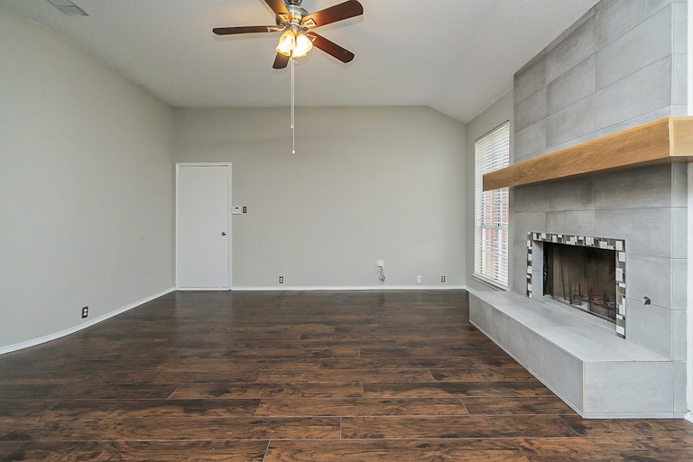 Photo 26 of 47 - 1309 Woodthorpe Dr, Mesquite, TX 75181