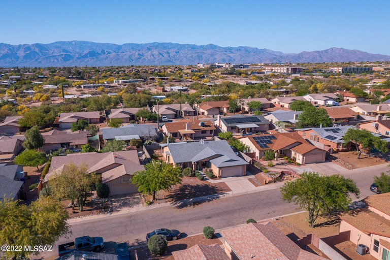 Photo 43 of 46 - 9981 E Falcon Point Dr, Tucson, AZ 85730