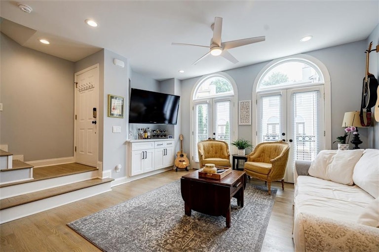 Photo 3 of 43 - 829 Piedmont Ave NE #829B, Atlanta, GA 30308